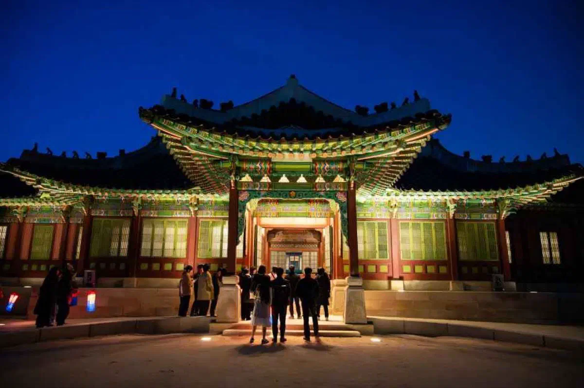 Moonlight Tour at Changdeokgung Palace in Seoul
