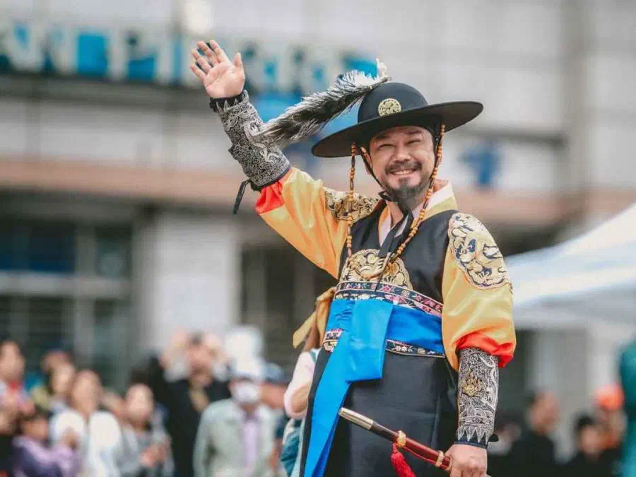 King Jeongjo's Royal Parade — festival photograph