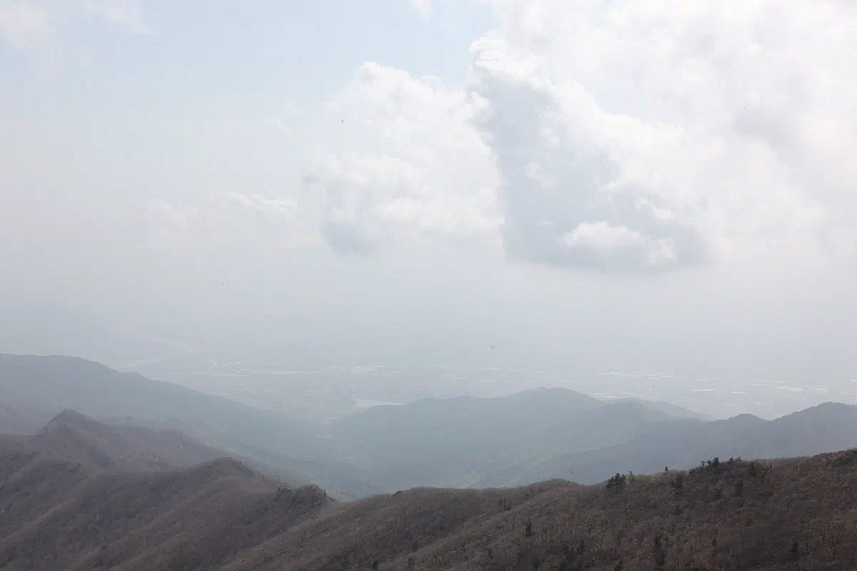 Clouds settling over Jirisan's ridgeline peaks